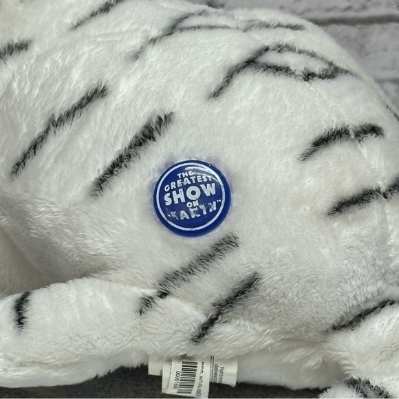 WHITE TIGER Greatest Show on Earth 17 in. Ringling Bros. Circus Bengal Plush Toy - Picture 9 of 11